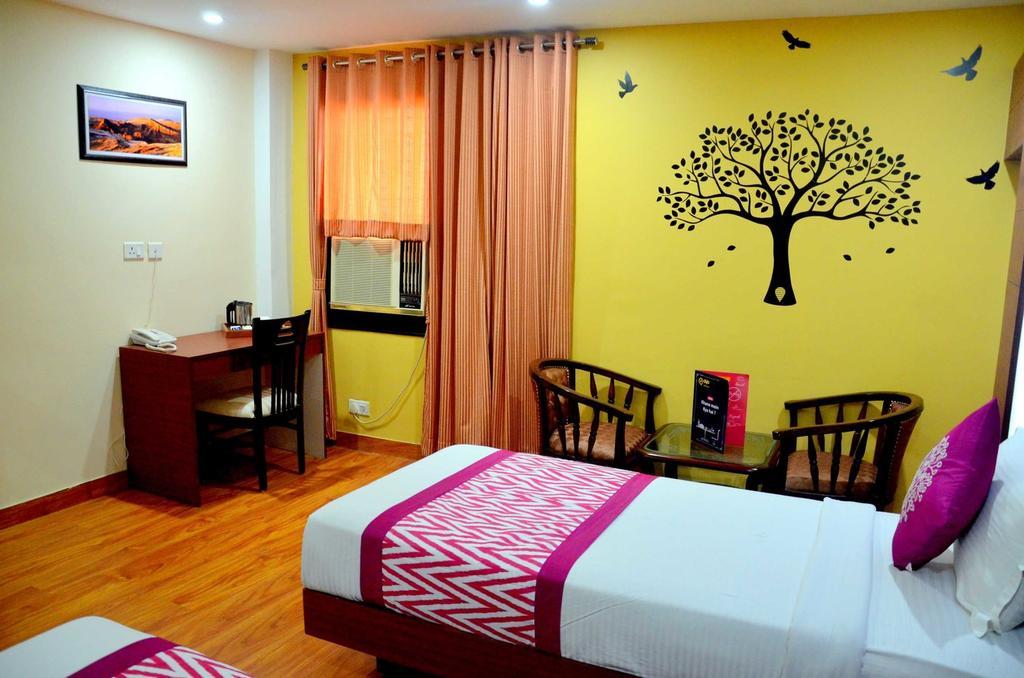 Geetika Galaxy Hotel Κανπούρ Εξωτερικό φωτογραφία