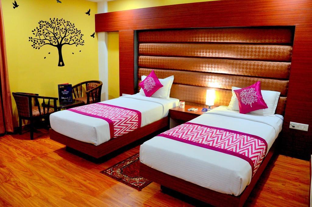 Geetika Galaxy Hotel Κανπούρ Εξωτερικό φωτογραφία