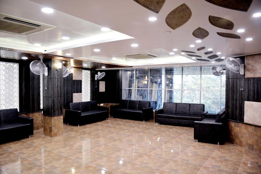 Geetika Galaxy Hotel Κανπούρ Εξωτερικό φωτογραφία